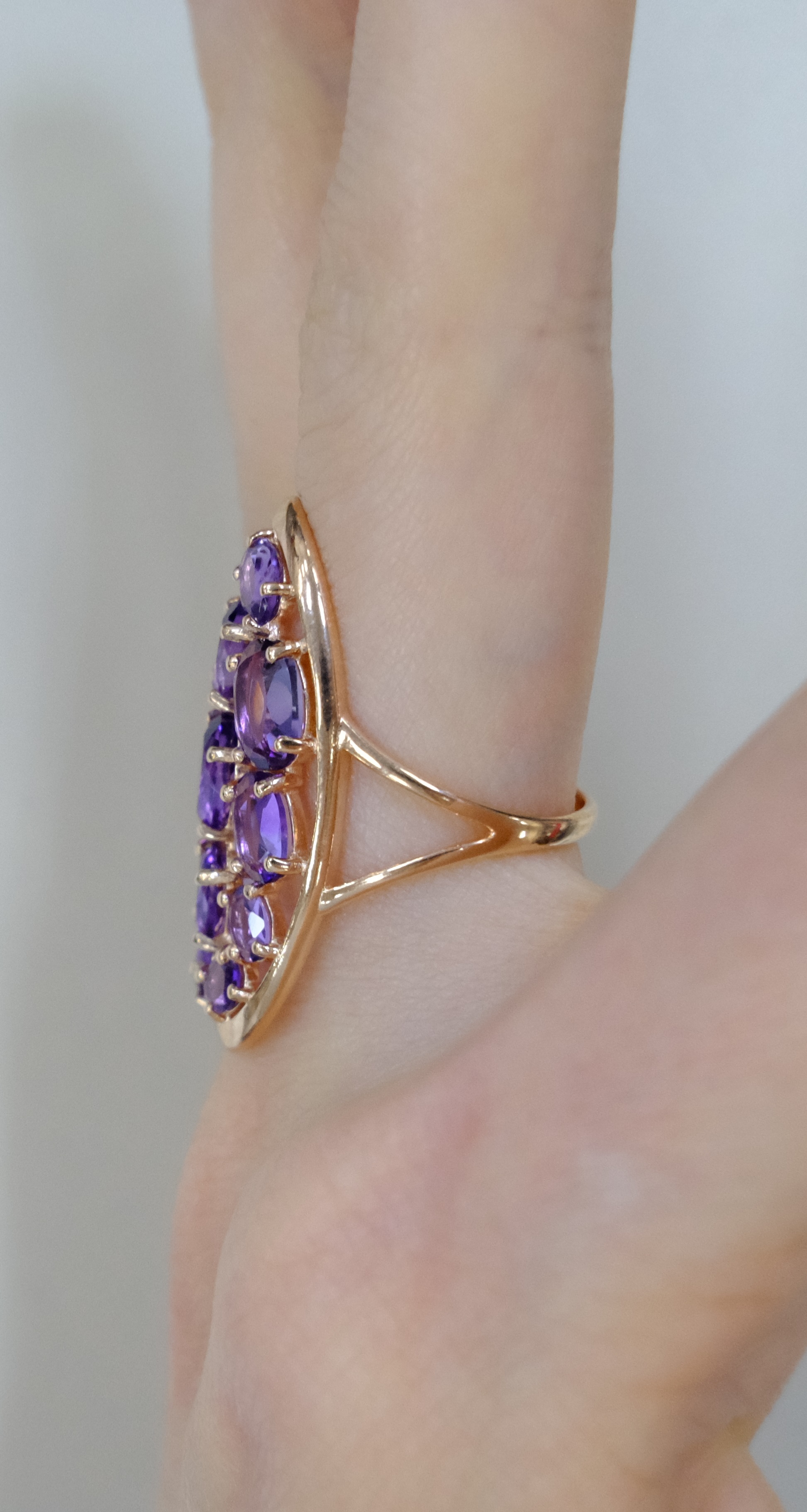 Серебряное кольцо с аметистами